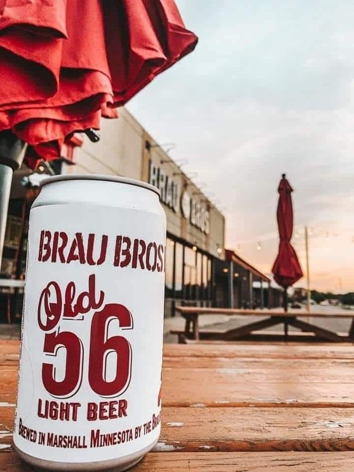 Brau Picnic Tables and Beer