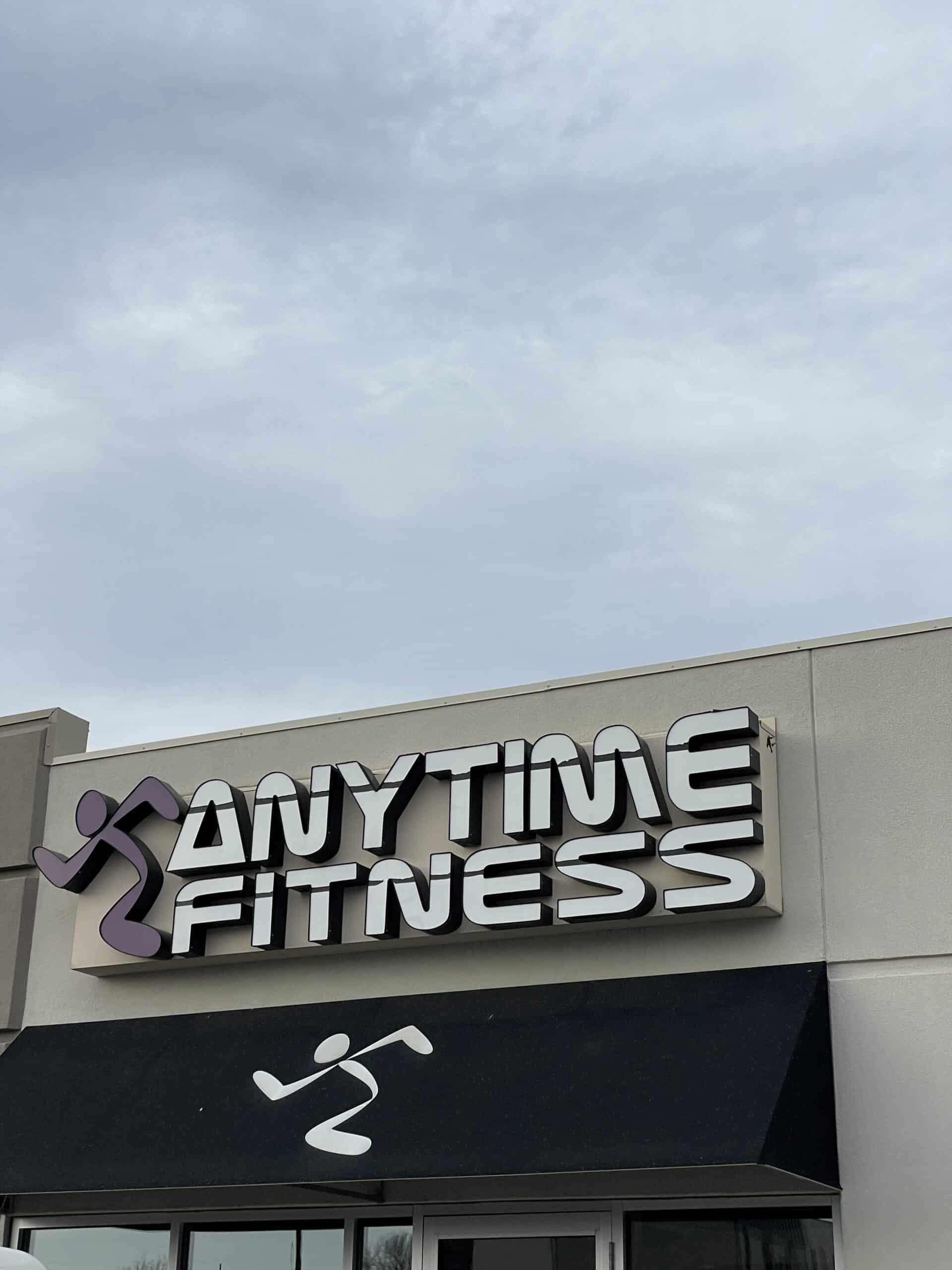 Anytime Fitness outside